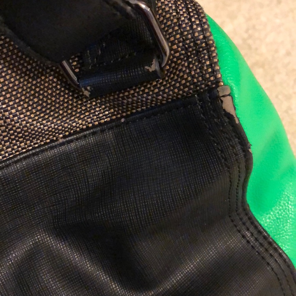 French connection lady backbag - Picture 8 of 8